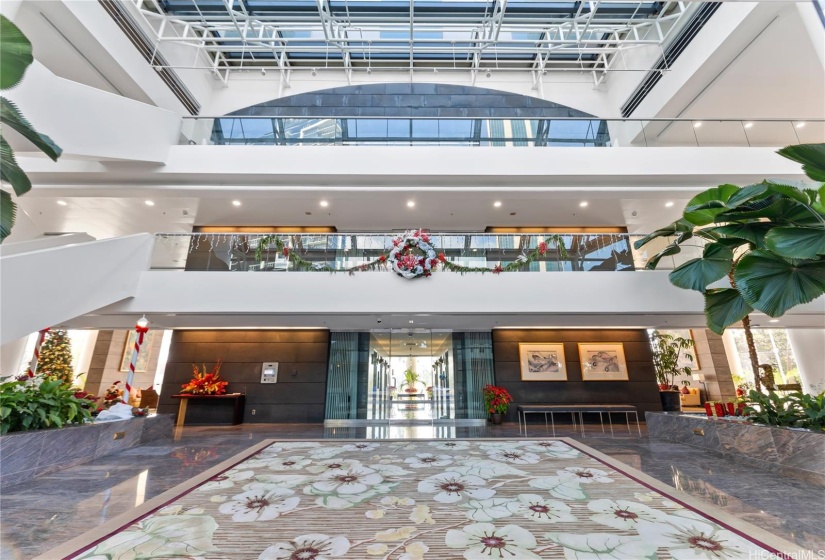 Impressive welcoming lobby with attentive services of concierge