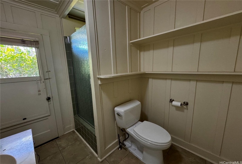 Detached 1 bedroom/1bath cottage bathroom