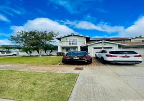 Gorgeous Front View, 2 extra parking space in the driveway