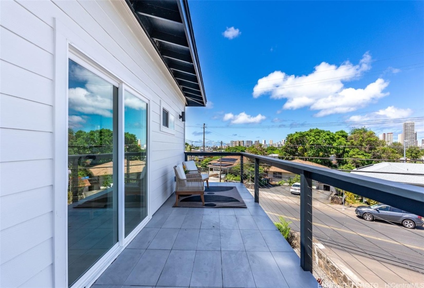 1st floor lanai enhanced