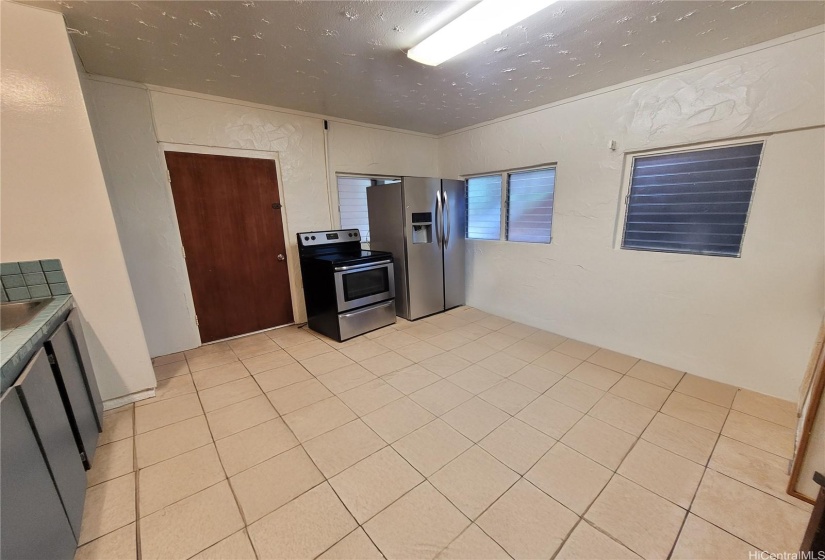 Downstairs Kitchen. Virtually vacated.