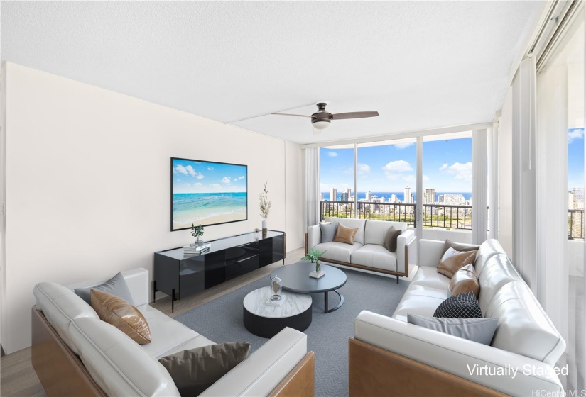The wrapped lanai give you perspective of the south east to the western parts of Honolulu.