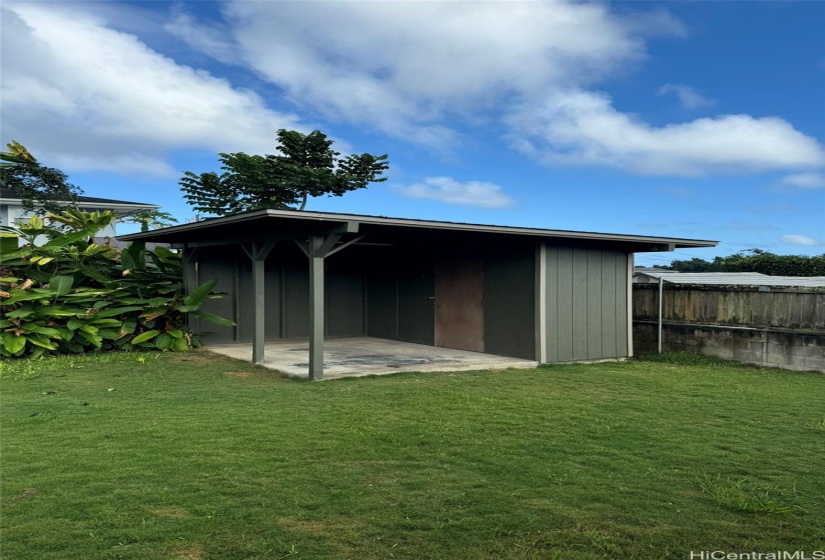 BACKYARD STORAGE