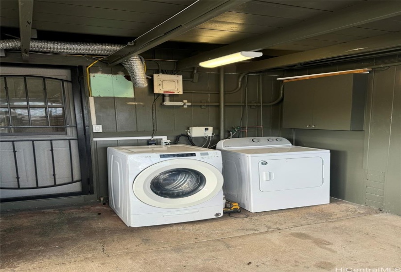 LAUNDRY IN CARPORT