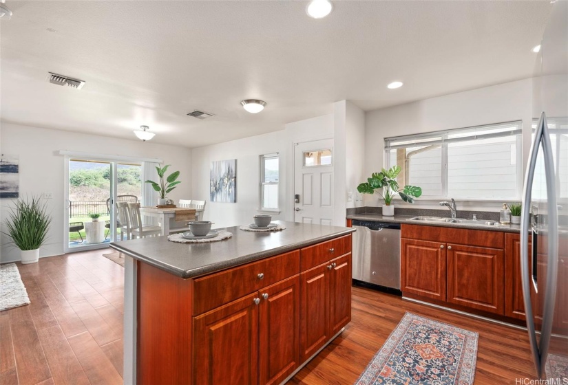 Eat in kitchen
