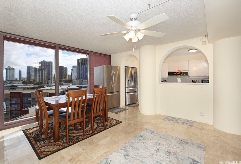 Dining/Kitchen
