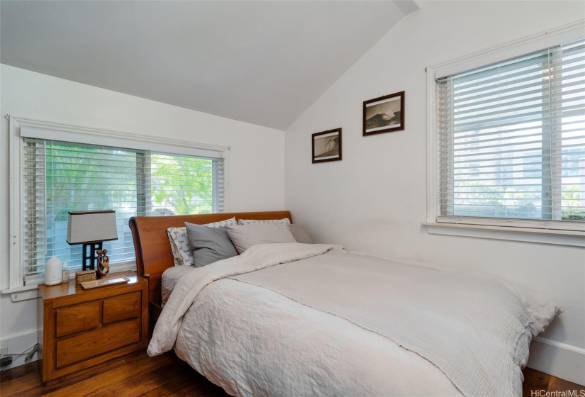 Bedroom (Unit C)