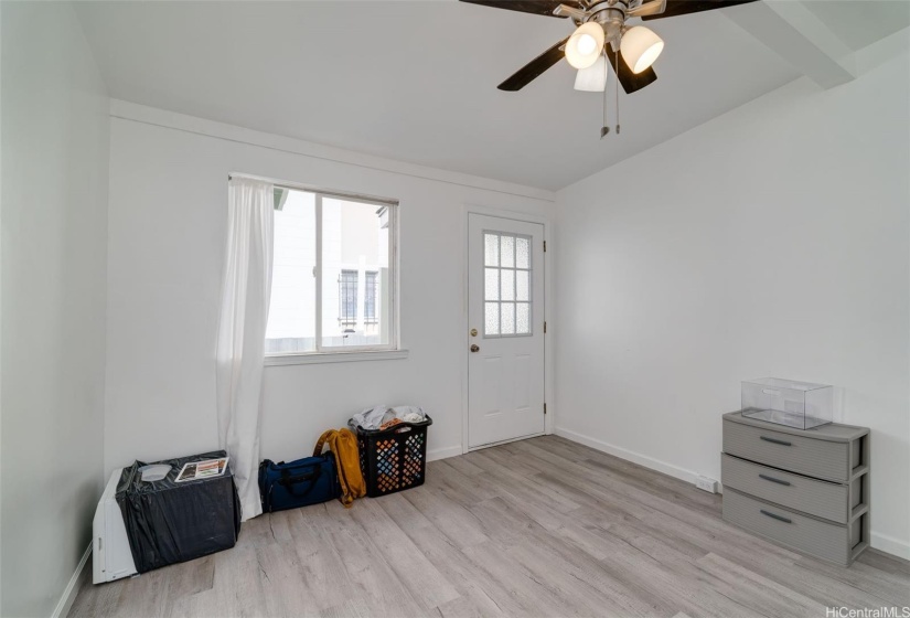 Living Room (Unit B)