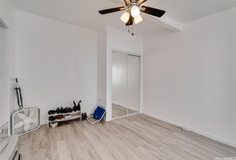 Living Room (Unit B)
