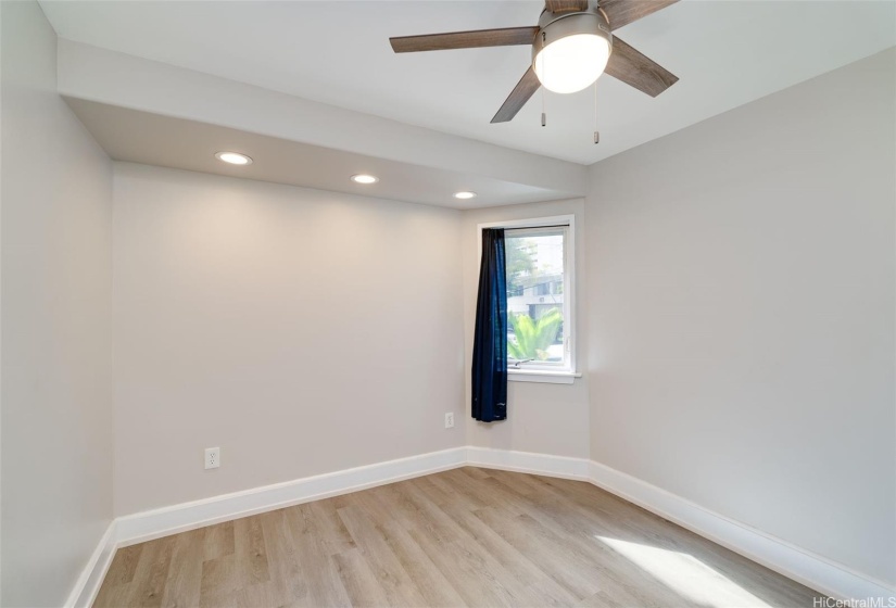 Bedroom (Unit A)