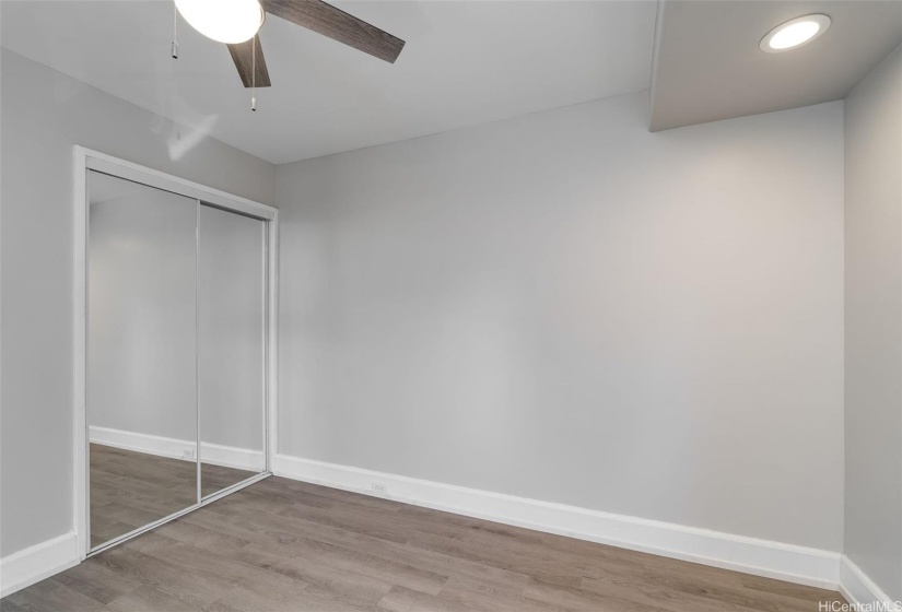 Bedroom (Unit A)