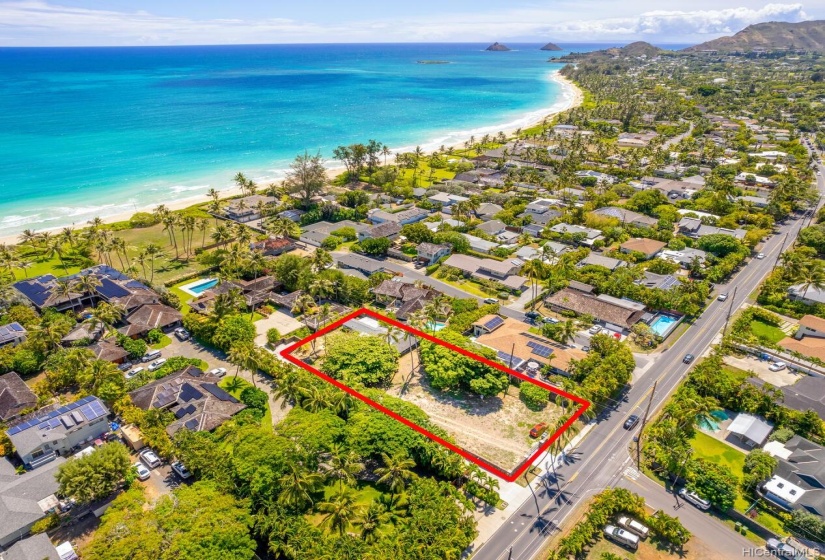 Top location in Hot-Spot Kailua!