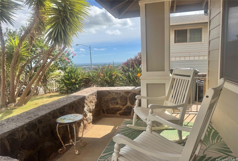 Front lanai