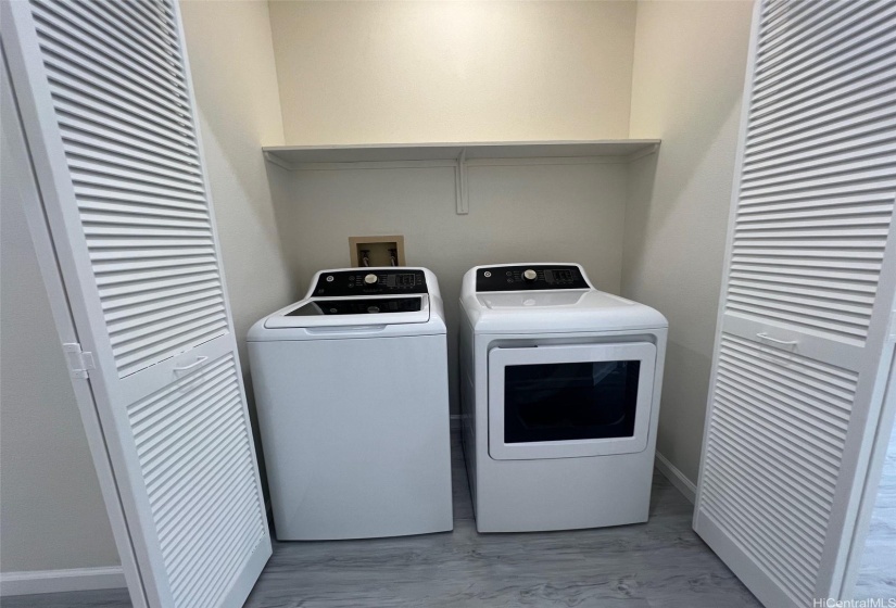 Brand New Washer Dryer