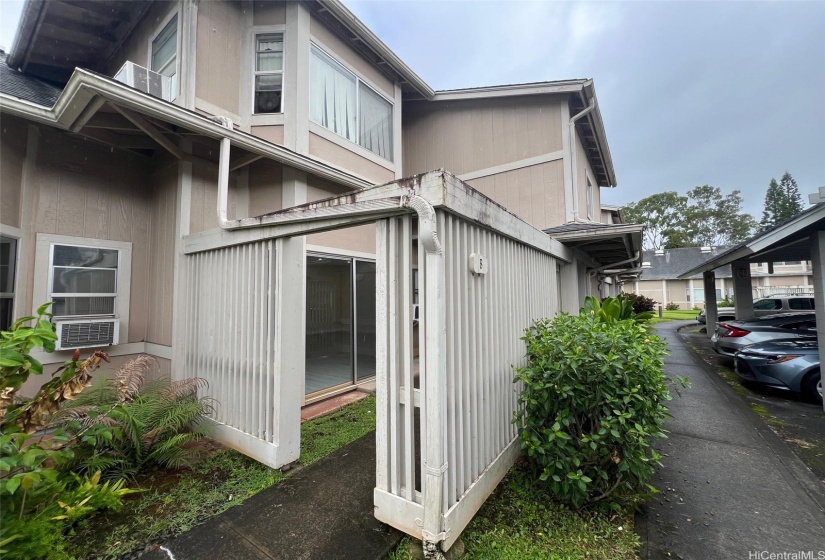 Entrance to unit featuring private courtyard