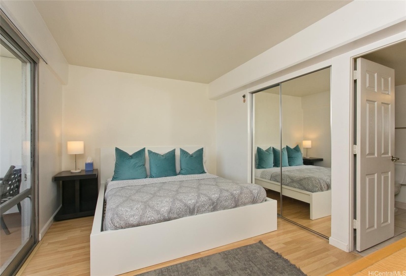 Spacious room!