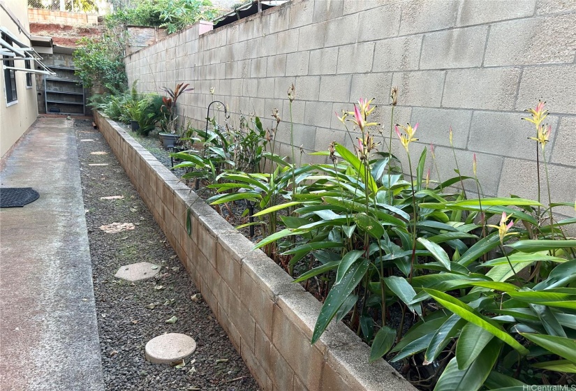 flower box landscaping