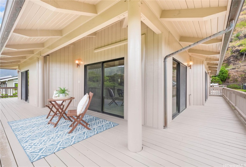 This angle shows the remaining wrap-around deck