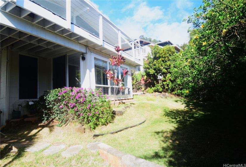 downstairs separate entrance and yard