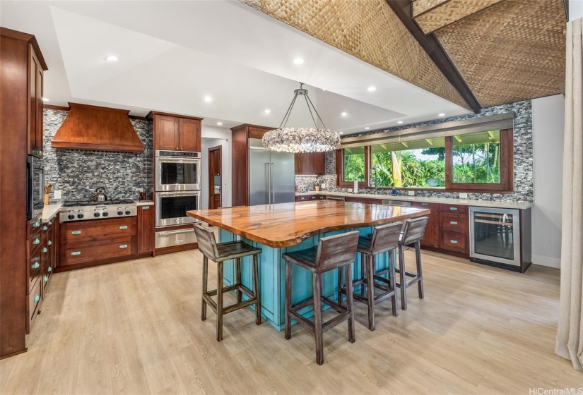 Kitchen with island