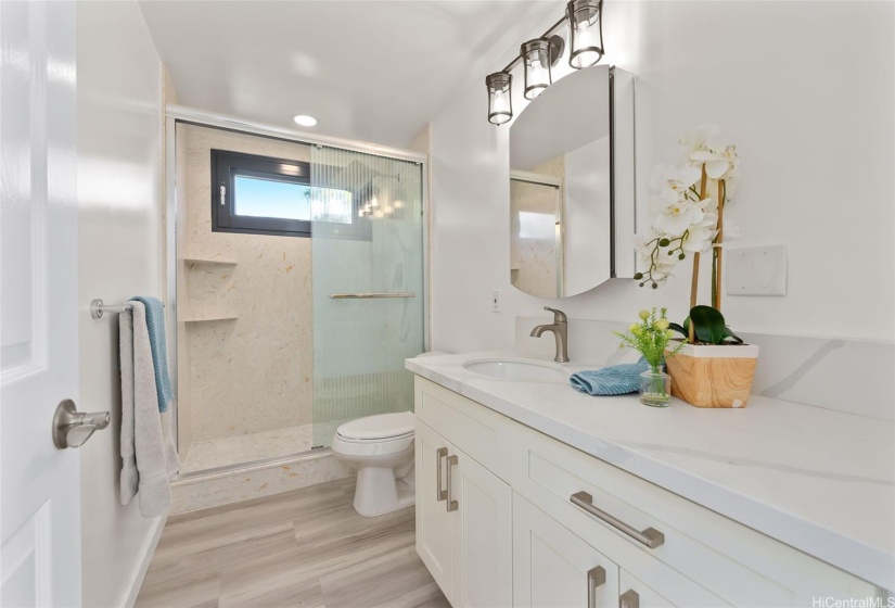 2nd Floor Bathroom