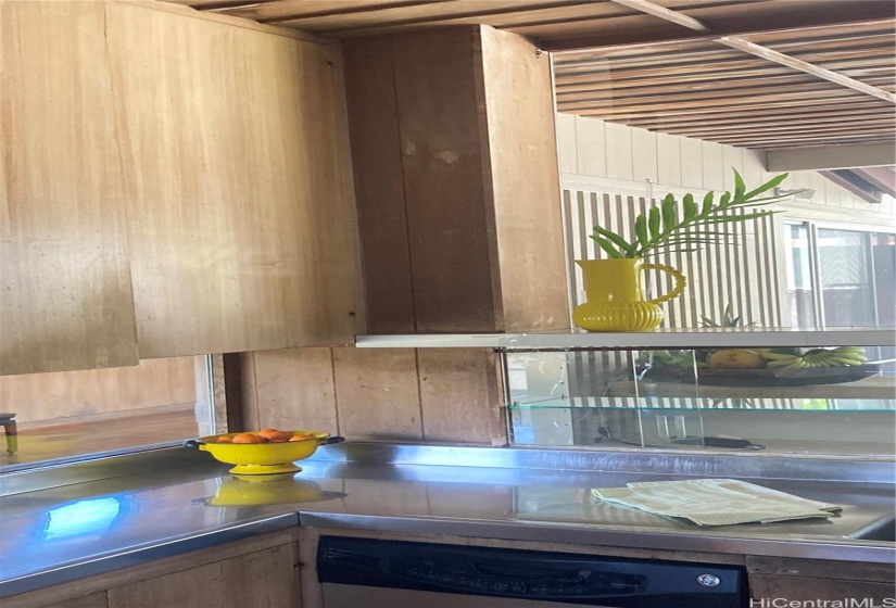 Kitchen, stainless steel counters