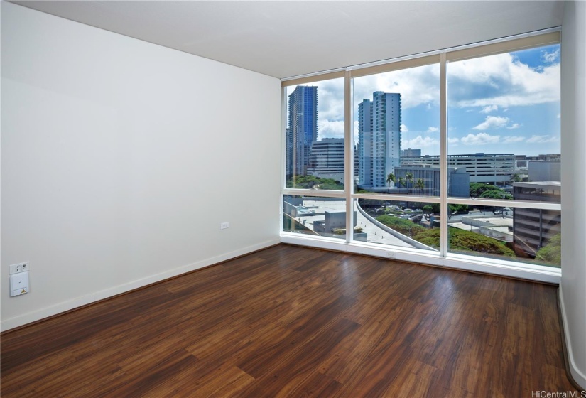 Guest bedroom