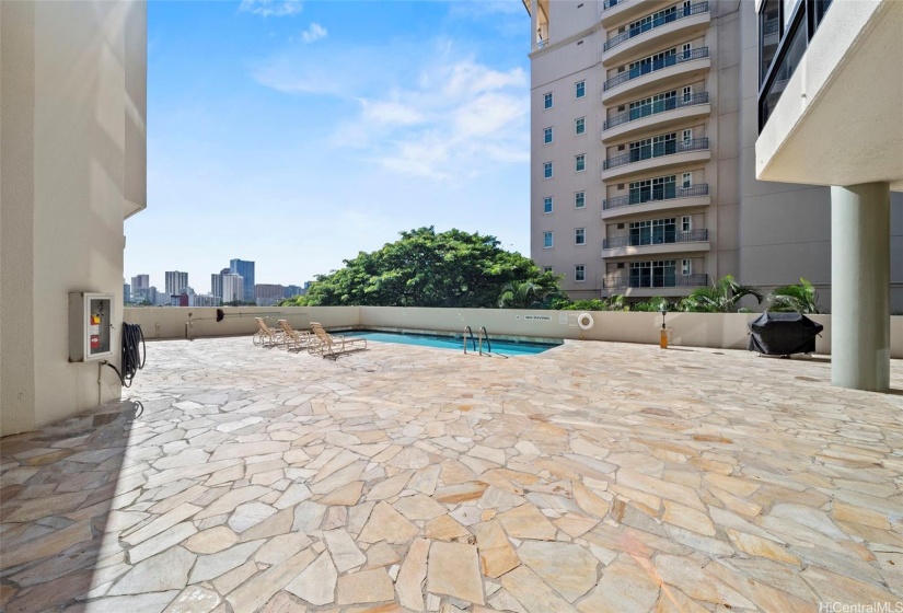 Pool deck - Rec room on the right