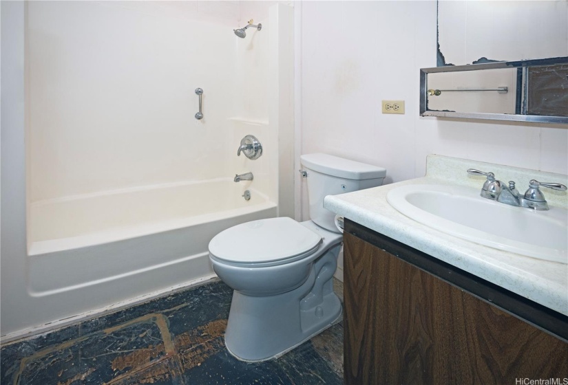 Think of the possibilities with your upstairs hallway bathroom.