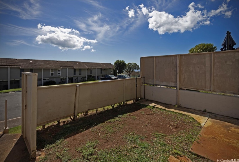Another look at the front yard/patio area.