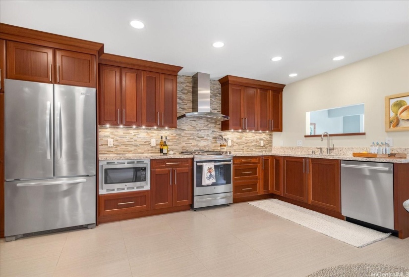 A great space for the chef at heart who enjoys to entertain!