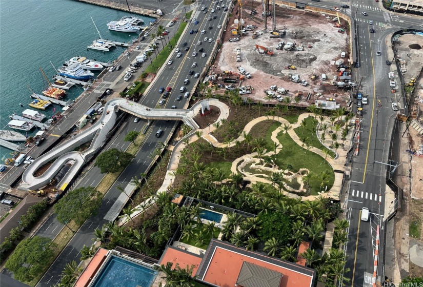 Victoria Ward Park & Kakaako Pedestrian Bridge
