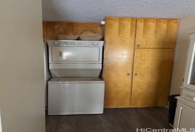 Laundry in unit plenty of storage space