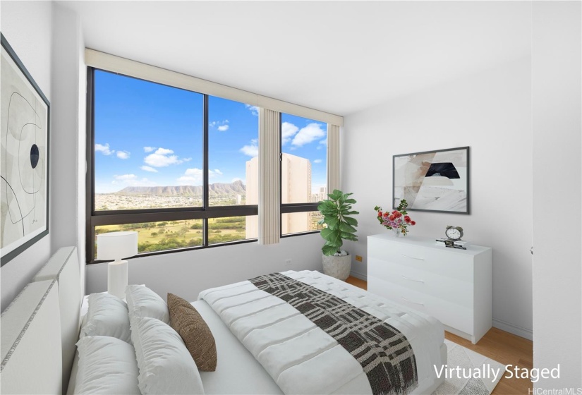 Second bedroom with Diamond Head views