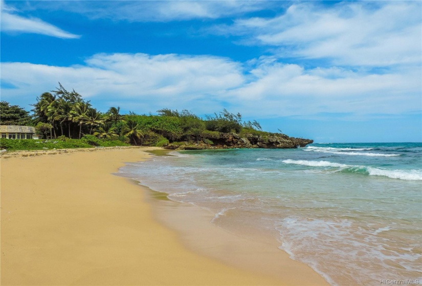 Beautiful sandy Beachfront adjacent pounder's point.