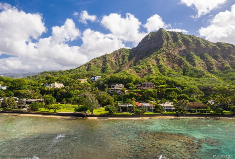 The stunning waters off of Diamond Head, just below the home.