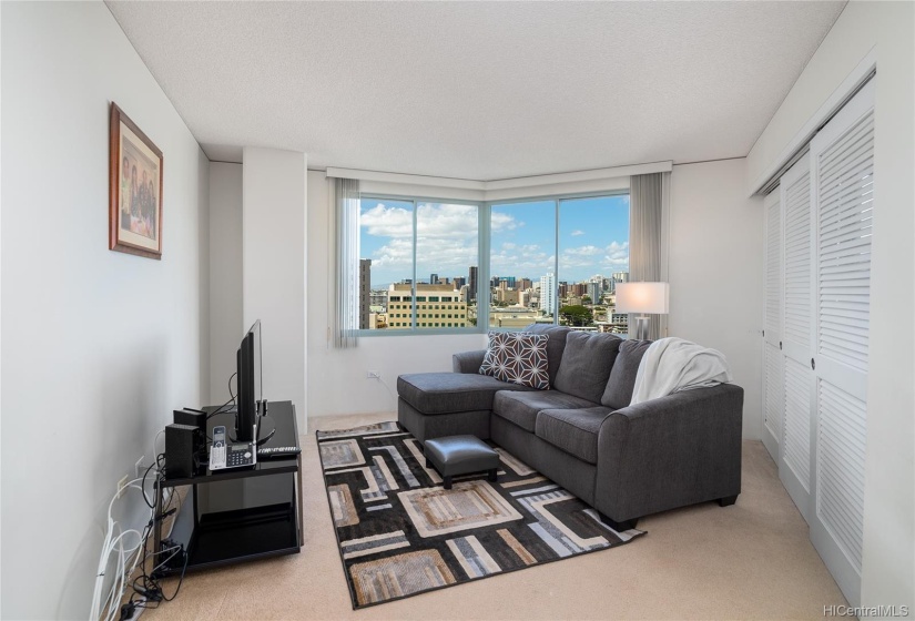 Spacious living room with view of Honolulu